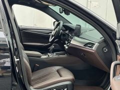 BMW 5 Series (Imported) Facelift 540i Elegance M Sport Package - ფოტო 12