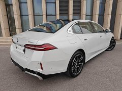 BMW 5 Series 2024 530Li Premier M Sport Package - ფოტო 4