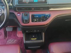 Honda Elysion 2.0L e:HEV Classic - photo 14