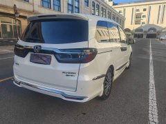 Honda Elysion 2.0L e:HEV Classic - photo 16