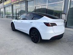 Tesla Model Y Long Range All-Wheel Drive - ფოტო 4