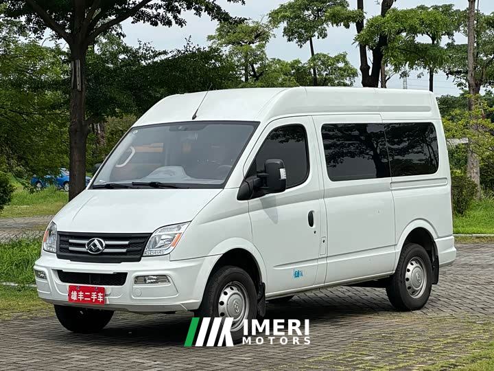 Maxus Xintu V80 2.0T PLUS Manual All-Purpose King Short-wheelbase Mid-roof 7/8/9 Seater