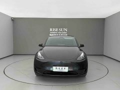 Tesla Model Y Rear-Wheel Drive - ფოტო 2