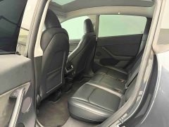 Tesla Model Y Rear-Wheel Drive - ფოტო 8