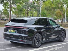 Li Auto i6 Two-Wheel Drive Standard - ფოტო 6