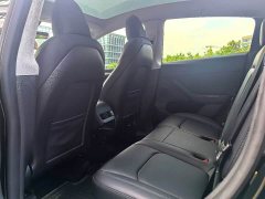 Tesla Model Y Rear-Wheel Drive - ფოტო 6