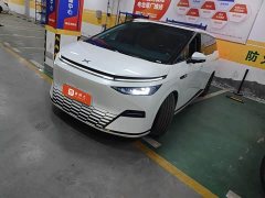 XPeng X9 Pure Electric 740 Extended Range Max - ფოტო 1