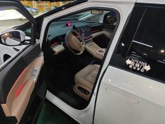 XPeng X9 Pure Electric 740 Extended Range Max - ფოტო 5