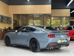 Ford Mustang 2.3T EcoBoost Hardtop Performance - ფოტო 4