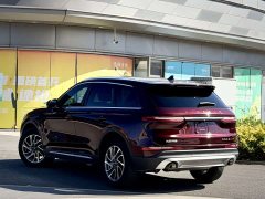 Ford Explorer 2.0T Two-Wheel Drive Elite - ფოტო 4