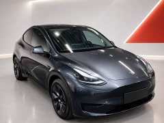 Tesla Model Y Rear-Wheel Drive - ფოტო 3