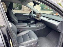 Tesla Model Y Long Range All-Wheel Drive - ფოტო 7