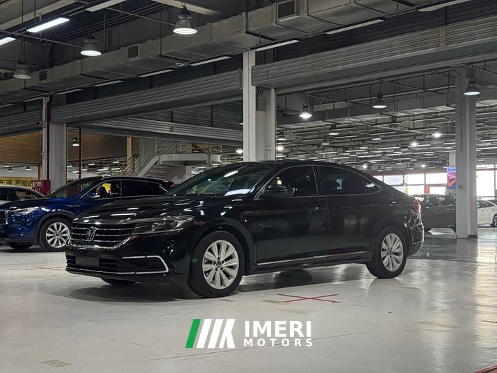 Volkswagen Passat 330TSI Elite - ავტომობილი ჩინეთიდან