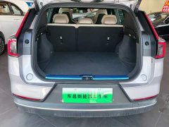 Volvo XC70 Plug-in Hybrid Two-Wheel Drive Long Range Core - ფოტო 17