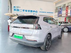 Volvo XC70 Plug-in Hybrid Two-Wheel Drive Long Range Core - ფოტო 4