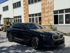 BMW 5 Series 525Li M Sport Package - ფოტო 3