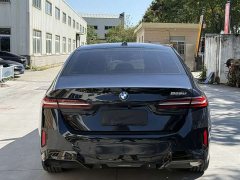 BMW 5 Series 525Li M Sport Package - ფოტო 8