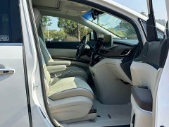 Buick GL8 Land Executive Cabin 652T Luxury - ფოტო 15