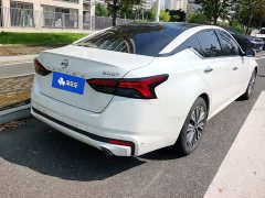 Nissan Teana 2.0L XL-TLS Comfort Edition - фото 3