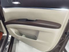 Buick GL8 Land Official Business Class 652T Comfort Edition - ფოტო 17