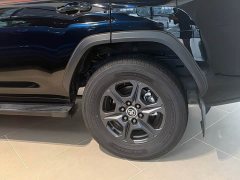 Toyota Land Cruiser (Imported) LC300 2023 3.3T Middle East Version - ფოტო 8