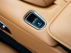 Aston Martin DB11 4.0T V8 Coupe - ფოტო 10
