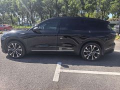 NIO ES8 100kWh Signature Edition - ფოტო 8