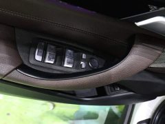 BMW X1 sDrive25Li Premier - ფოტო 20