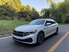 Volkswagen Sagitar 300TSI DSG Excellence Edition - ფოტო 1