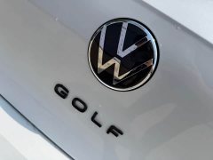 Volkswagen Golf 300TSI R-Line - ფოტო 16