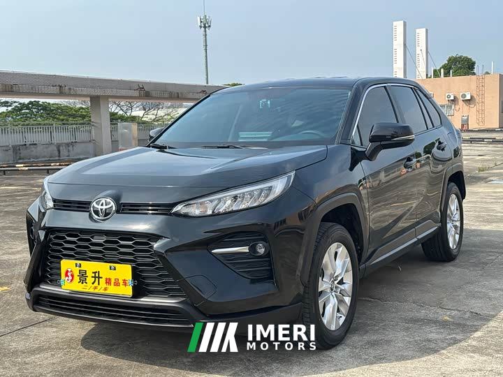 Toyota Wildland 2.0L CVT FWD Leading Edition