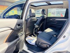 Toyota Highlander 2.0T AWD Luxury 7-Seater - ფოტო 7