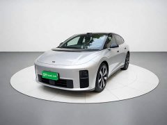 Li Auto i6 Four-Wheel Drive Standard Edition - ფოტო 1