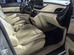 Buick GL8 Land Executive Cabin 652T Luxury - ფოტო 13