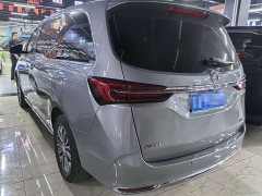 Buick GL8 Land Executive Cabin 652T Luxury - ფოტო 4