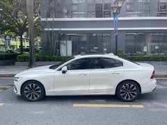 Volvo S60 B4 Smart Luxury Edition - ფოტო 4