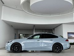 BMW M5 New Energy M5 - ფოტო 4