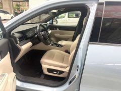 Li Auto ONE Extended Range 6-Seater - ფოტო 7