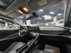 Hyundai Elantra 1.5L CVT Luxury - ფოტო 16