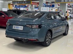 Volkswagen Lavida Sharp 1.5L Automatic New Vision Edition - ფოტო 6