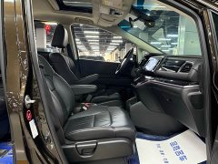 Honda Elysion 2019 2.0L Hybrid Luxury - ფოტო 17