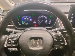 Honda Odyssey 2.0L e:HEV Sharp Premium Edition - ფოტო 18