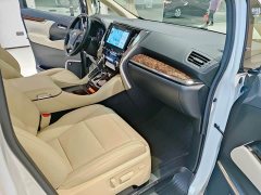 Toyota Alphard 2020 Hybrid 2.5L Luxury Edition - ფოტო 10