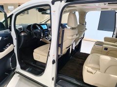 Toyota Alphard 2020 Hybrid 2.5L Luxury Edition - ფოტო 14