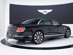 Bentley Flying Spur 4.0T V8 Elegance Edition - ფოტო 4