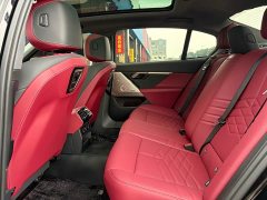 BMW 5 Series 530Li Luxury M Sport Package - ფოტო 13