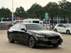 BMW 5 Series 530Li Luxury M Sport Package - ფოტო 3