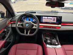 BMW 5 Series 530Li Luxury M Sport Package - ფოტო 8