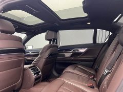 BMW 7 Series 730Li M Sport Package - ფოტო 18