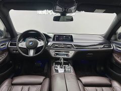 BMW 7 Series 730Li M Sport Package - ფოტო 8